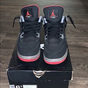 Air Jordan 4 Retro (GS)